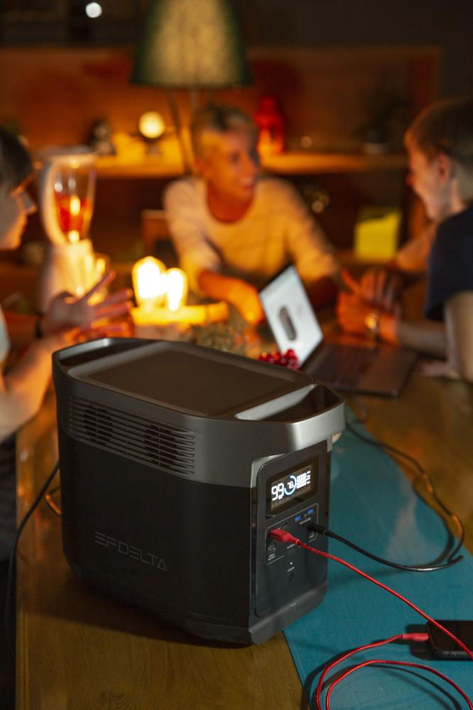Prepare for winter outages with a portable power station DELTA